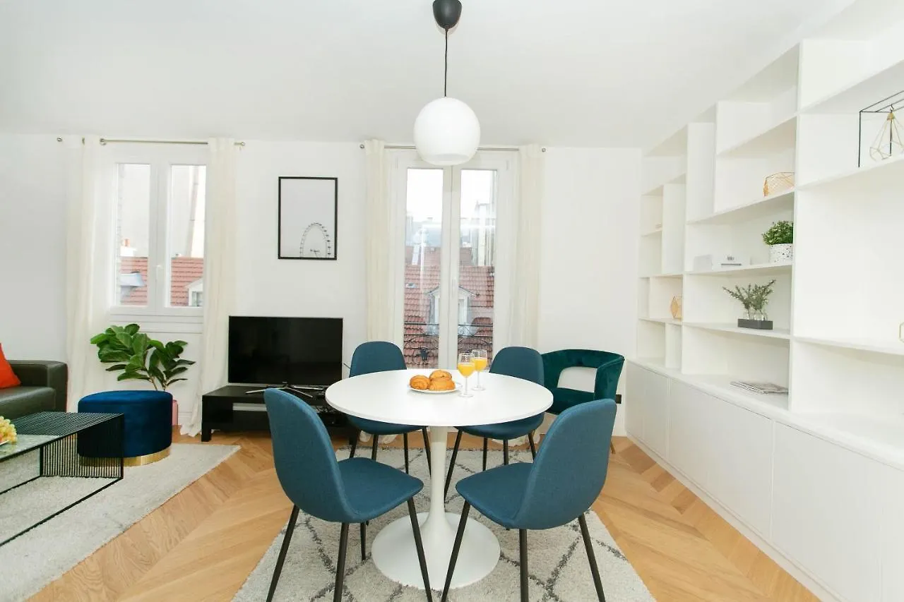 Madeleine St Lazare City Apartment Paryż