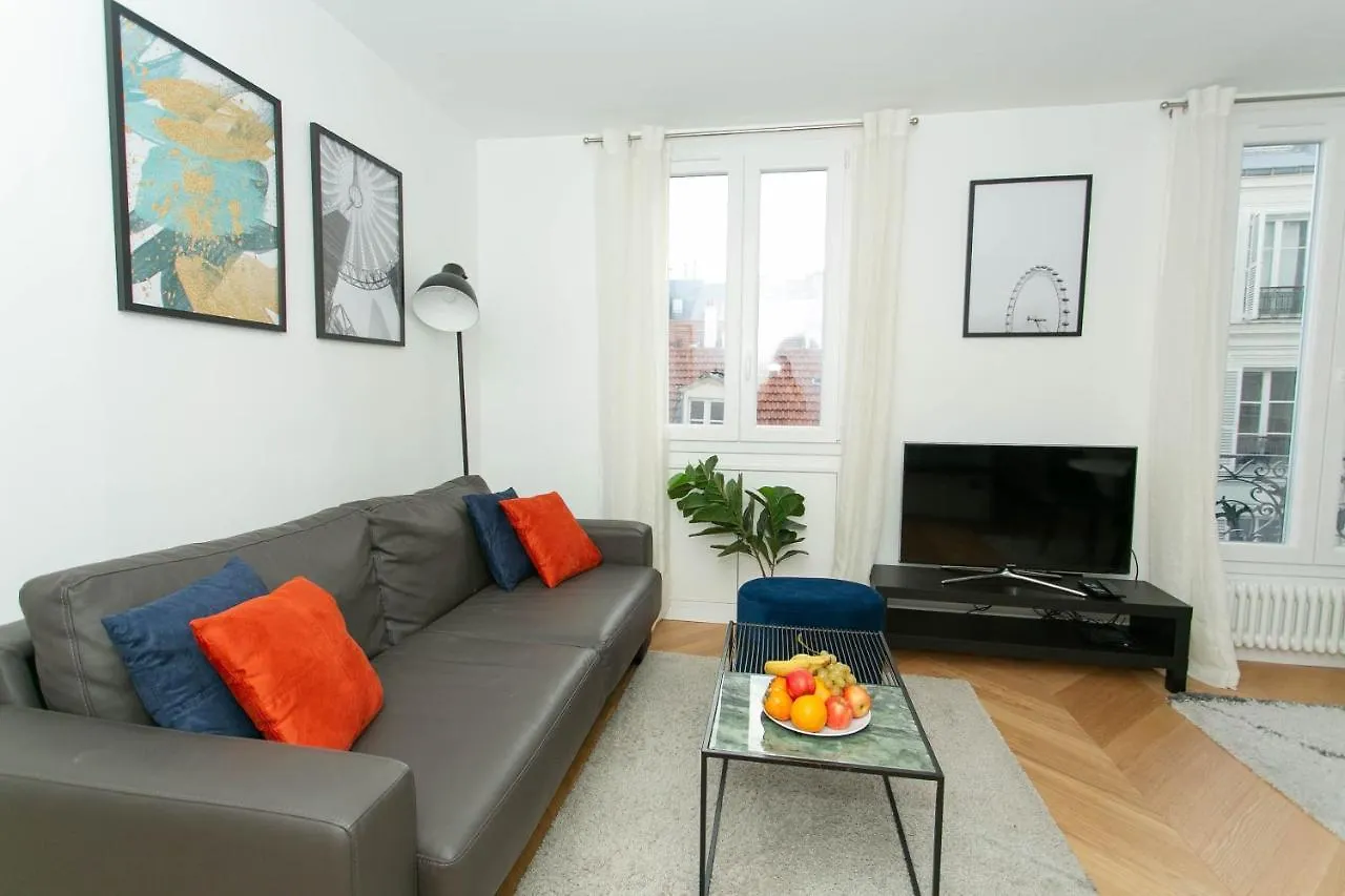 Madeleine St Lazare City Apartment Paryż