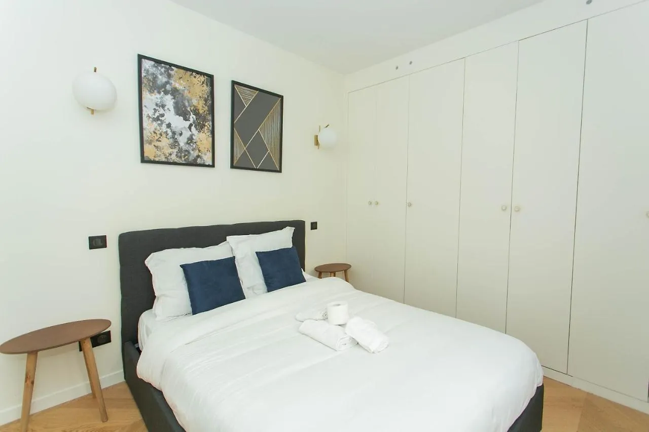 Madeleine St Lazare City Apartment Paryż Francja